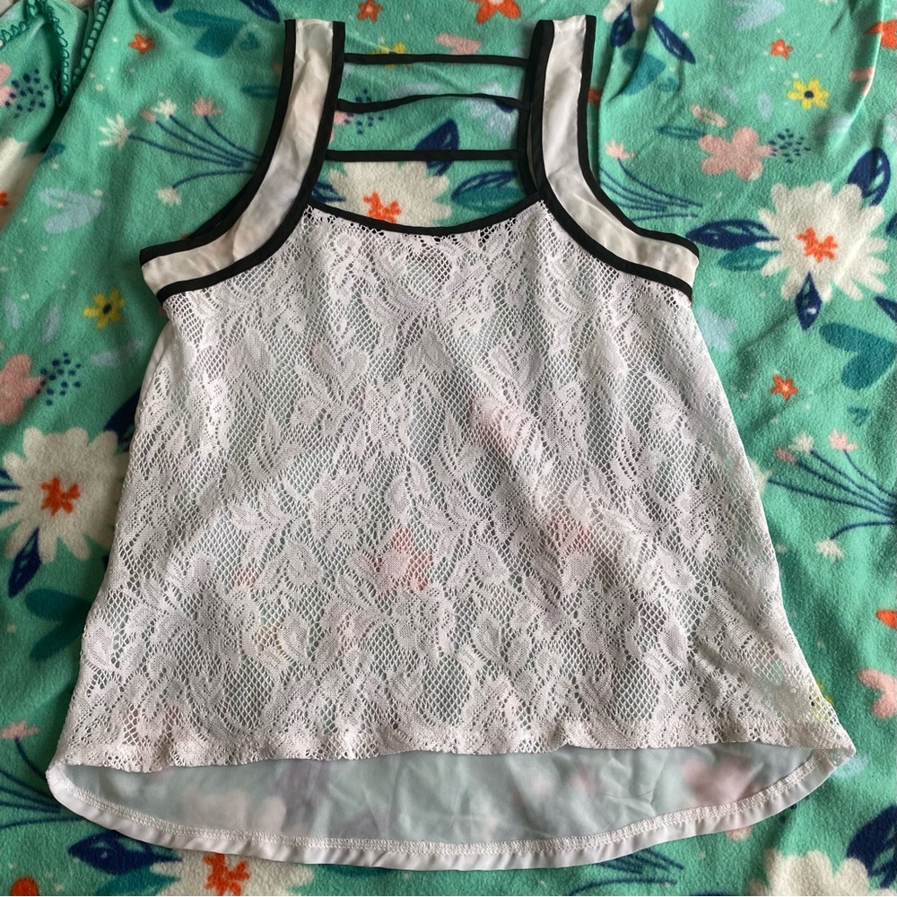 Vanity Women’s Medium White Lace Sheer Tank Top